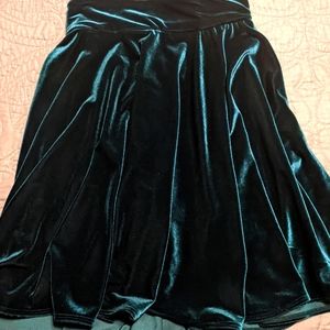 Pinup Couture skirt XS